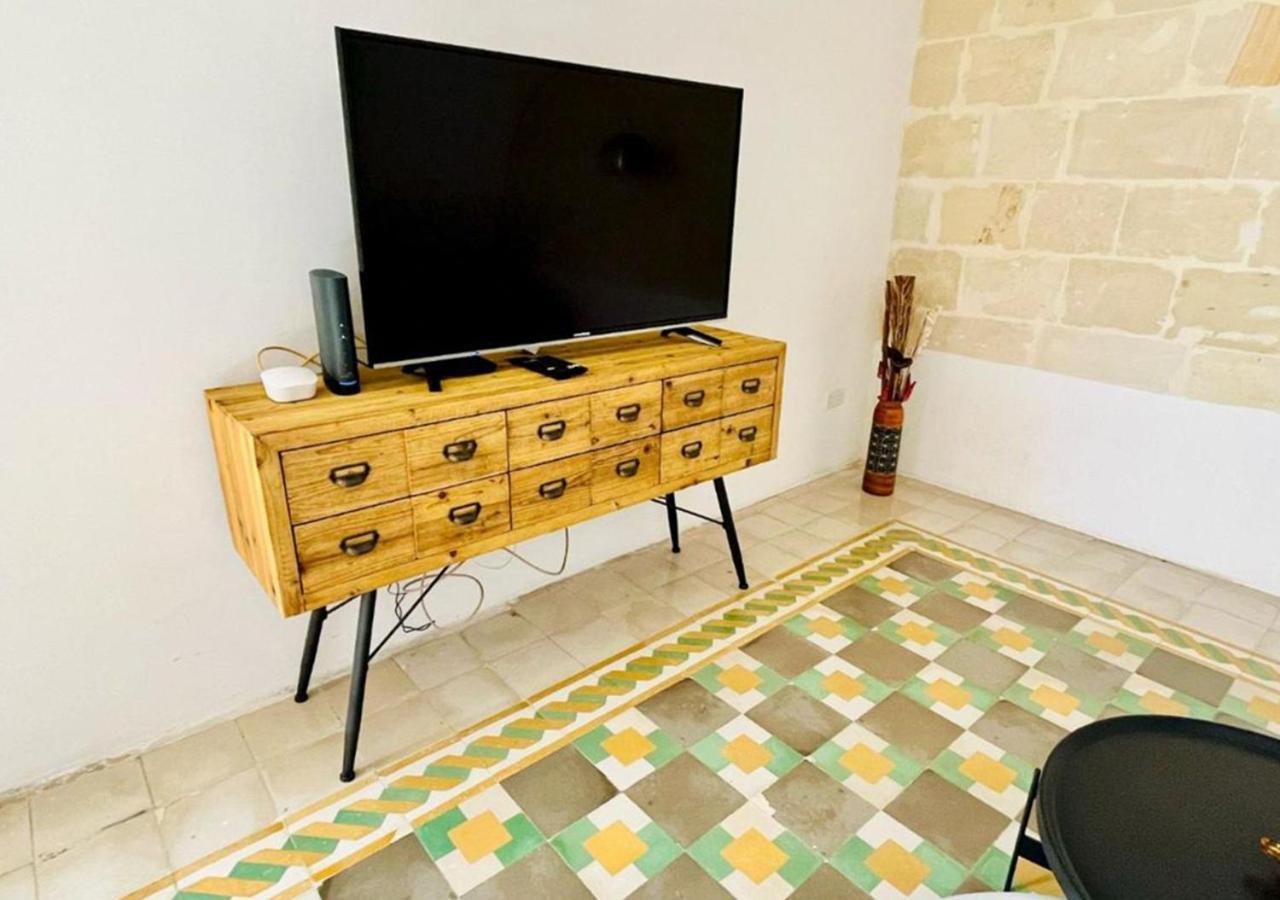 Deluxe One Bedroom Apartment 10 Meters From Valletta Center Exterior foto