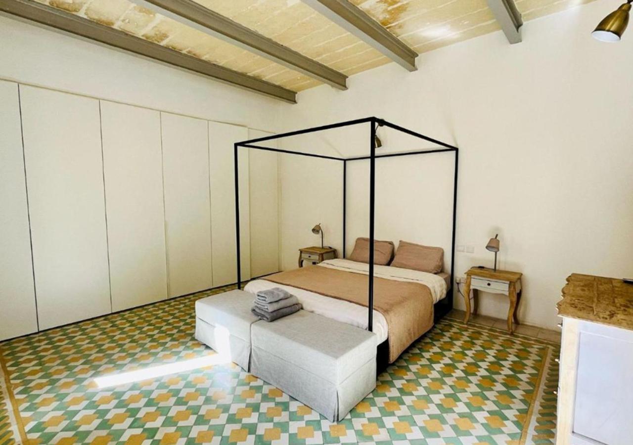 Deluxe One Bedroom Apartment 10 Meters From Valletta Center Exterior foto